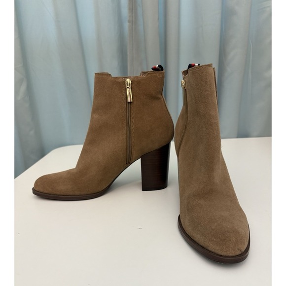 Tommy Hilfiger Shoes - Tommy Hilfiger Ankle Booties Women's Size 10M Brown Suede ‎ Stacked Block heel